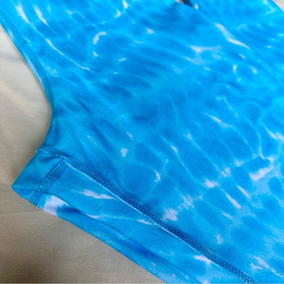 LANDS' END WOMEN'S ACTIVE SEAMLESS LEGGINGS SMALL ~ Reef Blue Tie Dye Wave - Picture 7 of 7